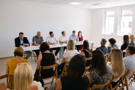 Otvoritev ZD Tolmin in novinarska konferenca (Katarina R. Ipavec) (85)